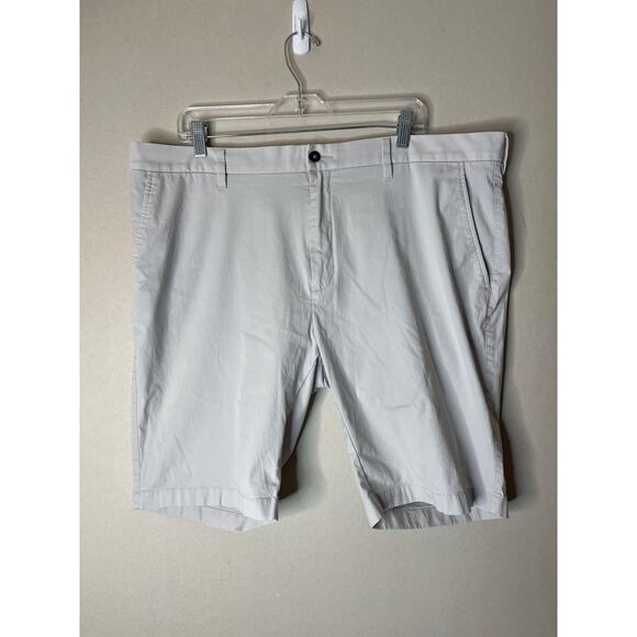 COLE HAAN Grand OS Khaki Shorts Size 40 - Picture 2 of 5